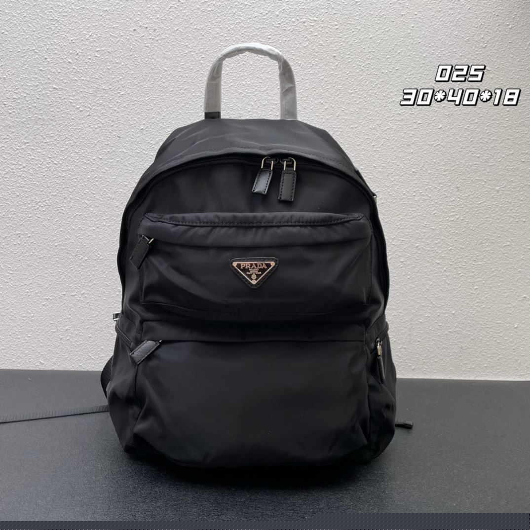 Pra*a backpacks